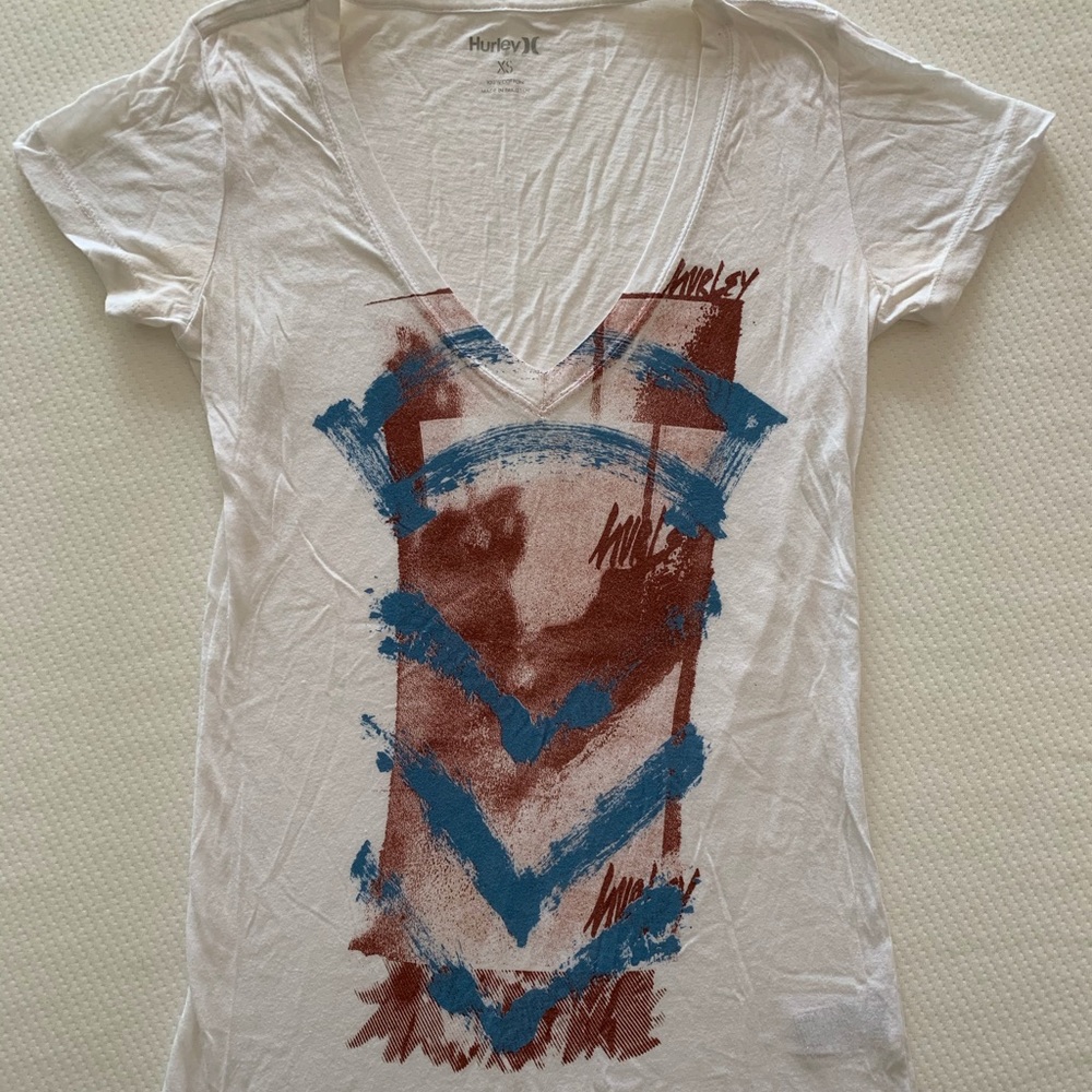 Women’s Hurley V-neck Tee